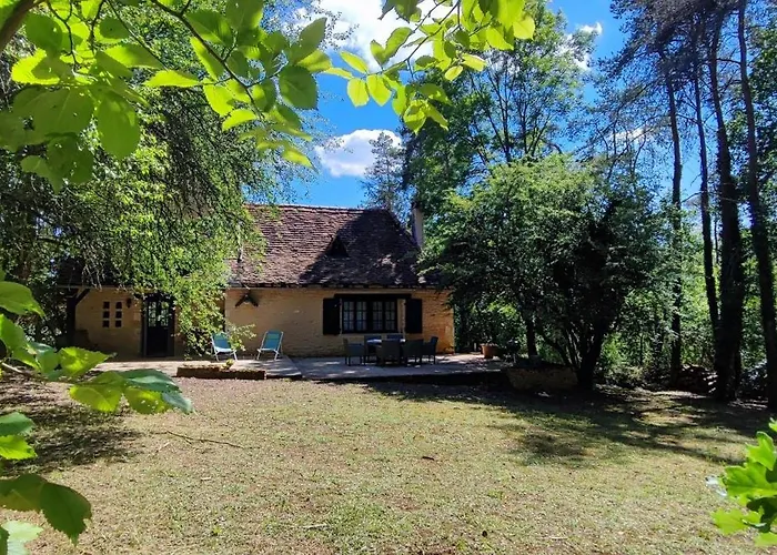 La Tour De Vera * Auriac-du-Périgord